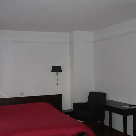 Hotel Le Ponceau Beaurepaire (Isere)
